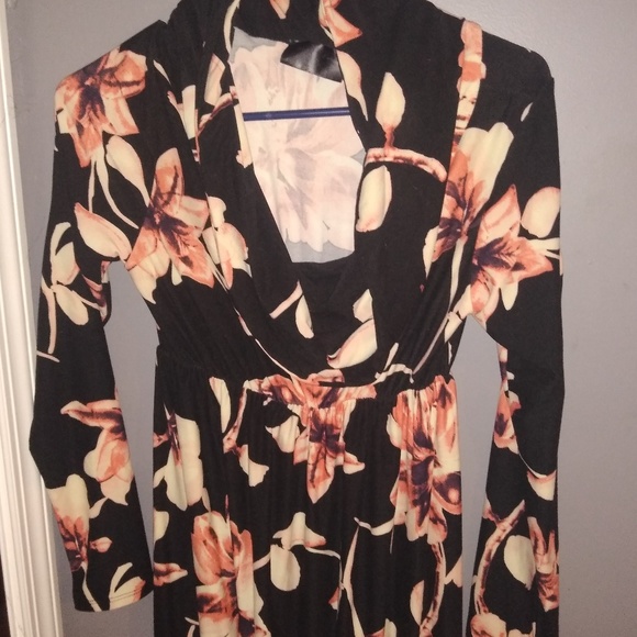 MOTHER BEE MATERNITY DRESS - Picture 3 of 4